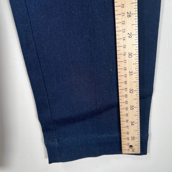 ST. JOHN Made in USA 🇺🇸 of Imported Fabric Denim Crop Jeggings Pants Size 8 - Picture 5 of 11